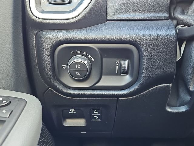 Used 2020 RAM 1500 Big Horn AWD/4WD image 19
