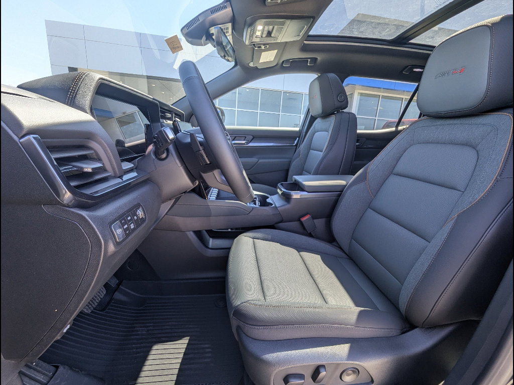 New 2026 GMC Terrain AT4 AWD/4WD image 12