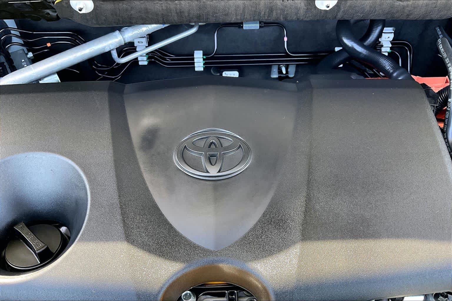 Used 2022 Toyota RAV4 SE AWD/4WD image 33