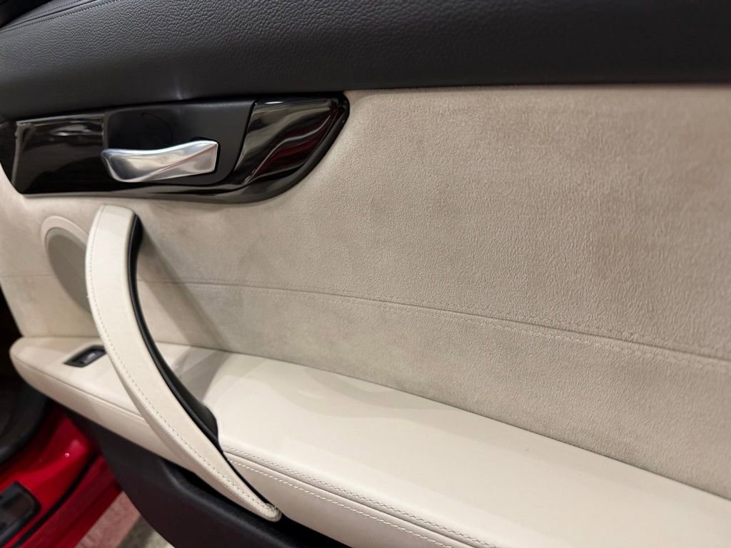 Used 2010 BMW Z4 sDrive35i image 36