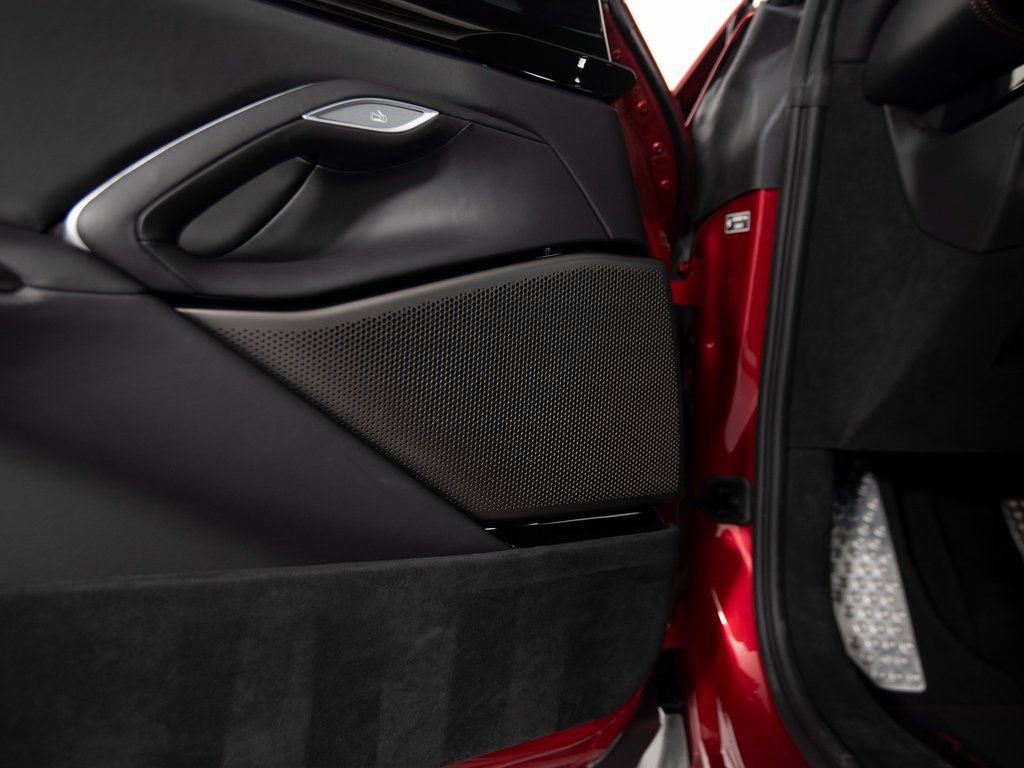 Used 2025 Ferrari Purosangue image 22