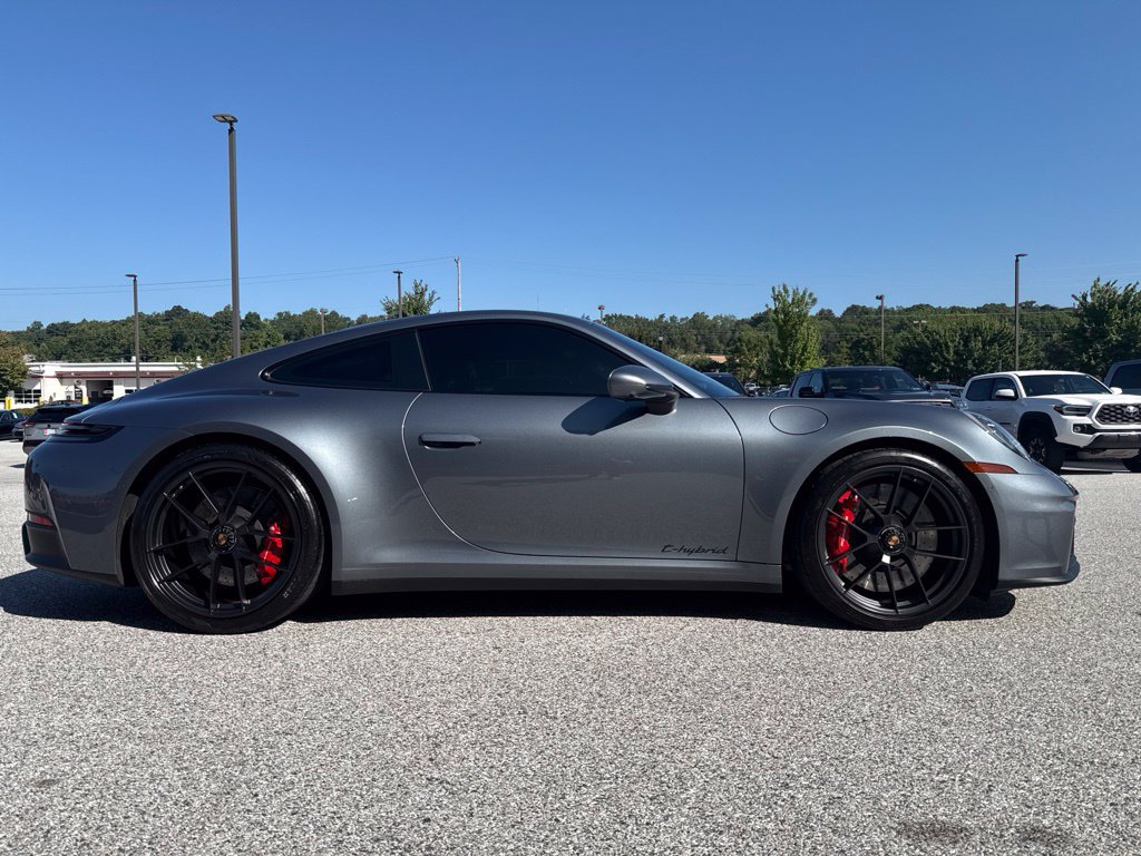 Used 2026 Porsche 911 Carrera GTS RWD image 8