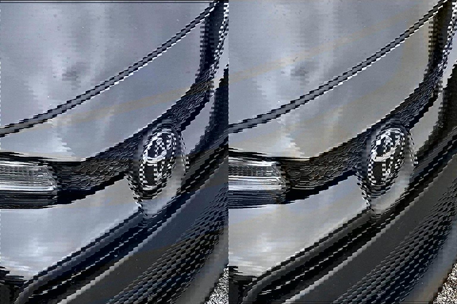 Used 2023 Toyota Corolla LE image 31