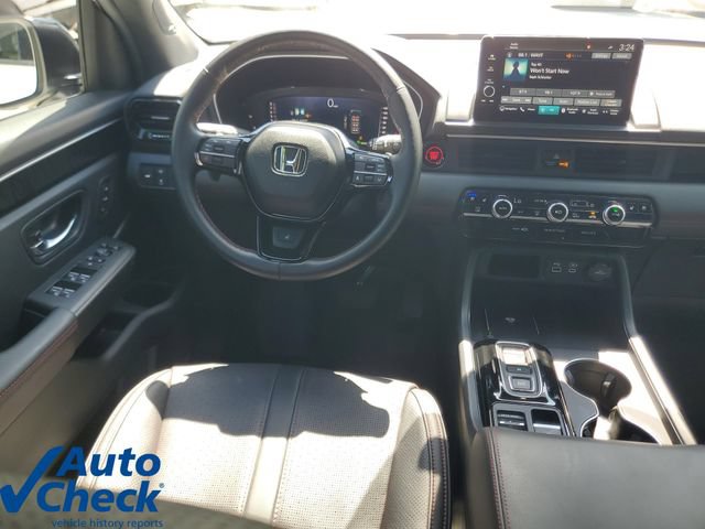Used 2025 Honda Pilot Black Edition image 20