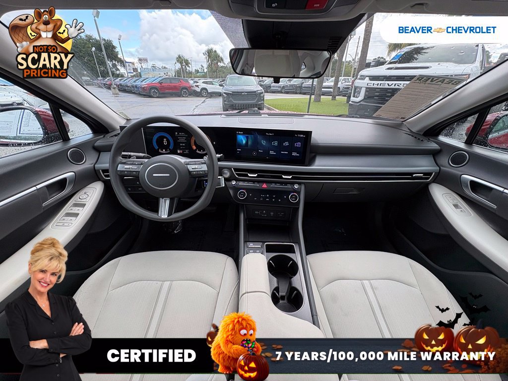 Used 2025 Hyundai Sonata SEL FWD image 23