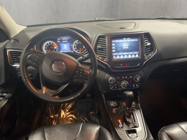 Used 2020 Jeep Cherokee Trailhawk w/ Cold Weather Group AWD/4WD image 34