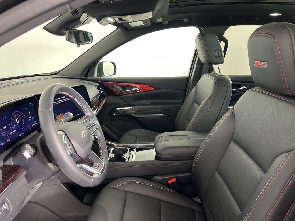 Used 2025 Chevrolet Traverse Z71 w/ Driver Confidence Package AWD/4WD image 10