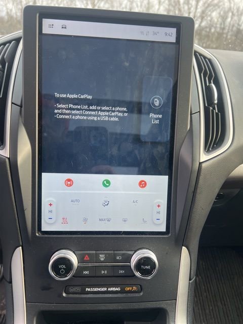 Used 2024 Ford Edge SEL w/ Convenience Package image 14