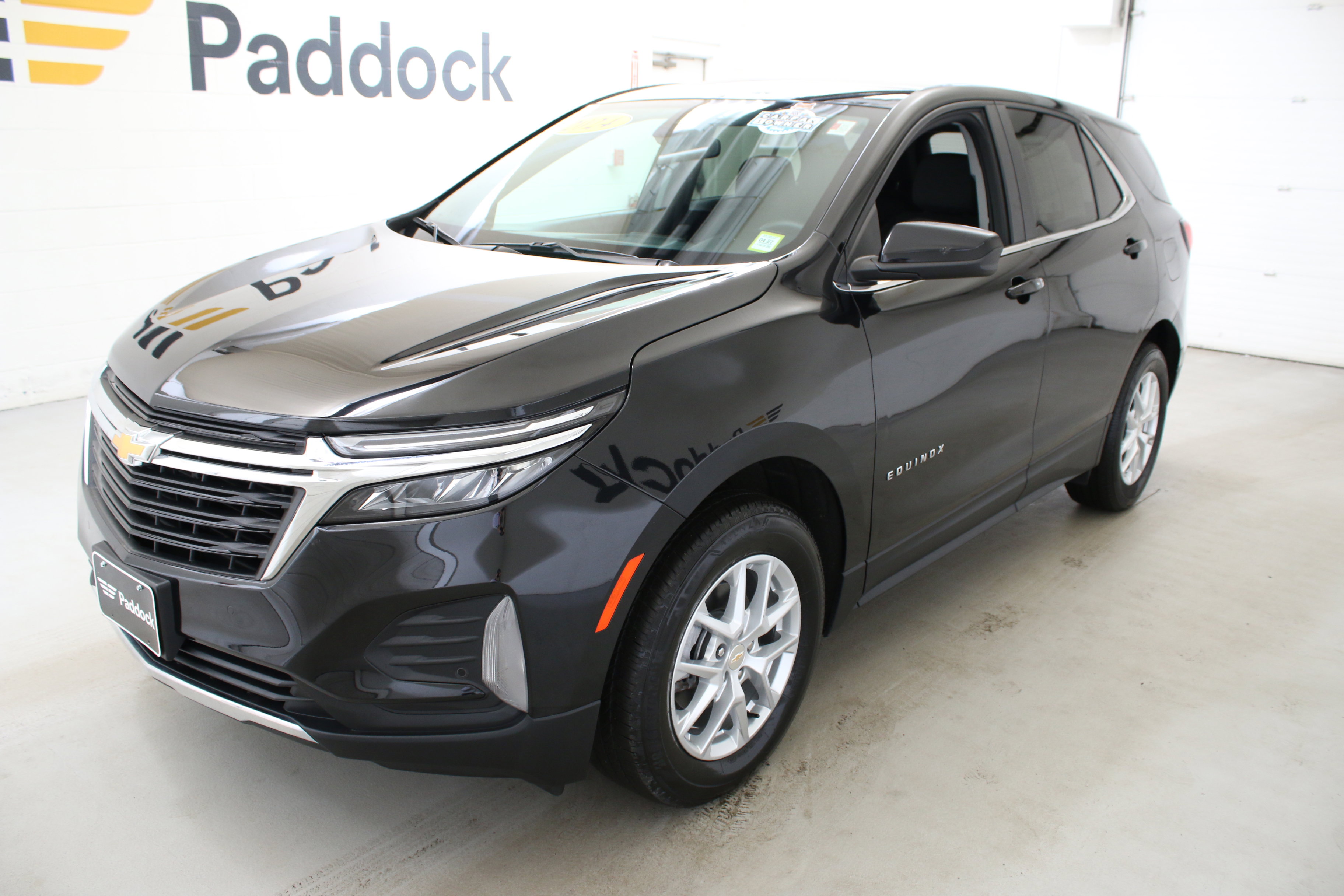 Used 2024 Chevrolet Equinox LT w/ LPO, Cargo Package AWD/4WD image 3