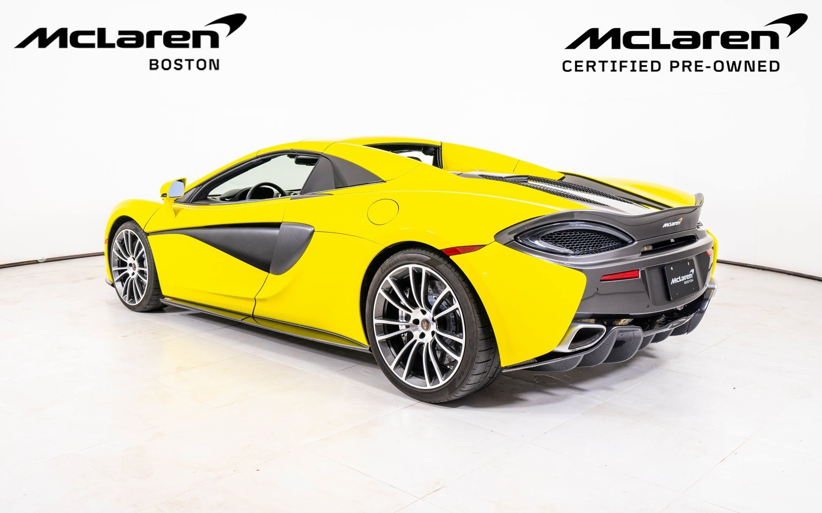 Used 2018 McLaren 570S Spider image 4