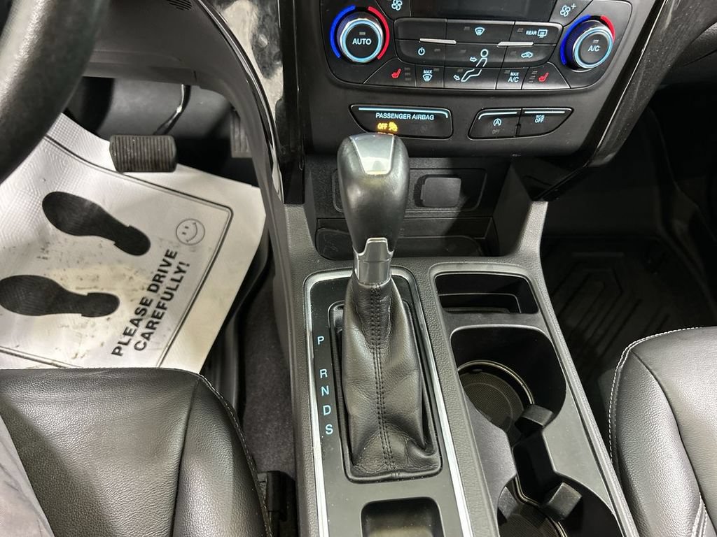 Used 2017 Ford Escape Titanium AWD/4WD image 18