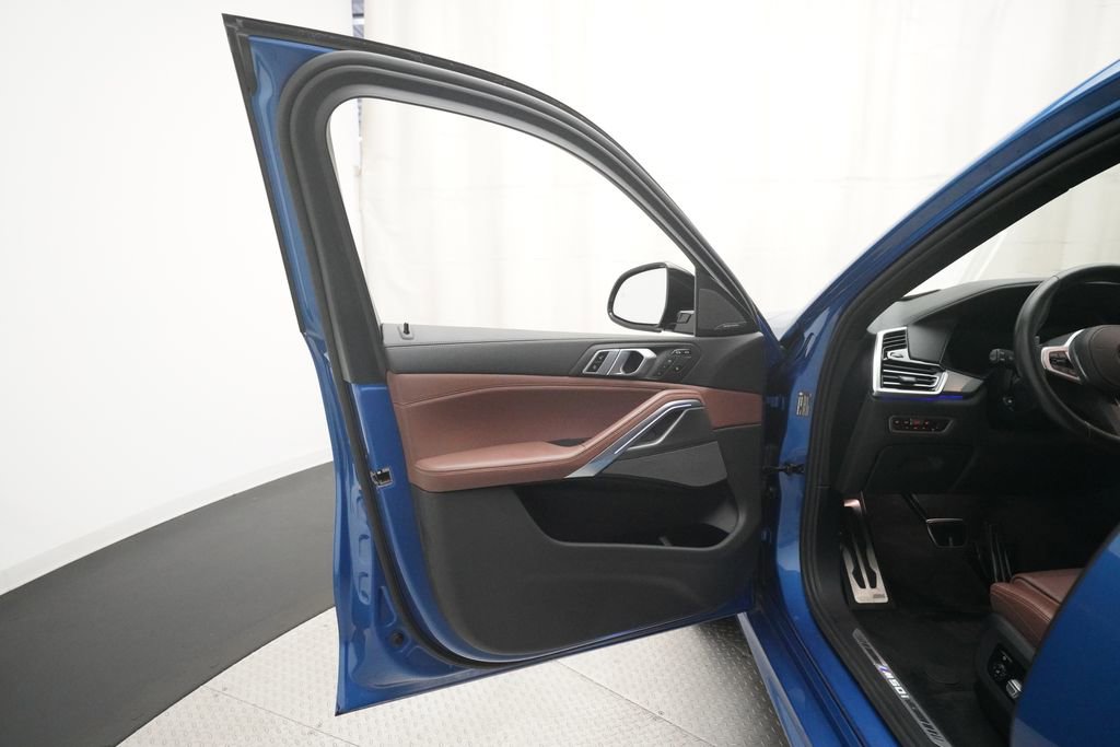 Used 2020 BMW X6 M50i w/ Premium Package AWD/4WD image 29