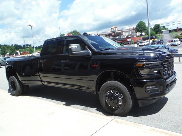 New 2026 RAM 3500 Laramie w/ Night Edition AWD/4WD image 14
