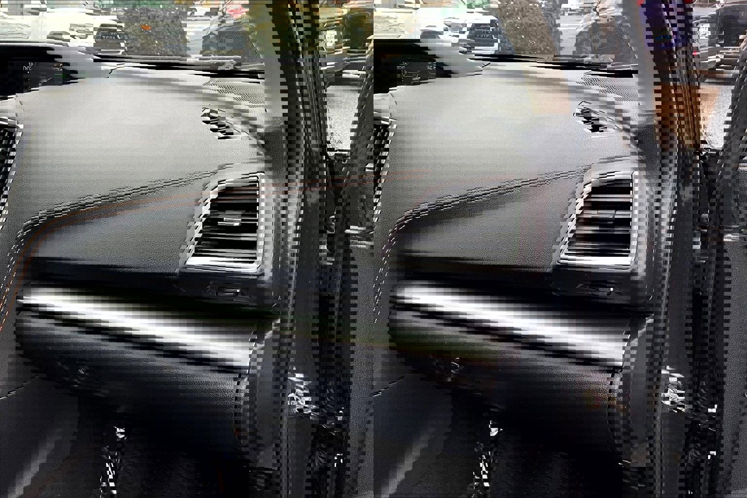 Used 2018 Subaru Crosstrek 2.0i Limited image 16