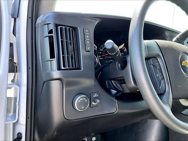 New 2026 Chevrolet Express 2500 w/ Driver Convenience Package RWD image 27