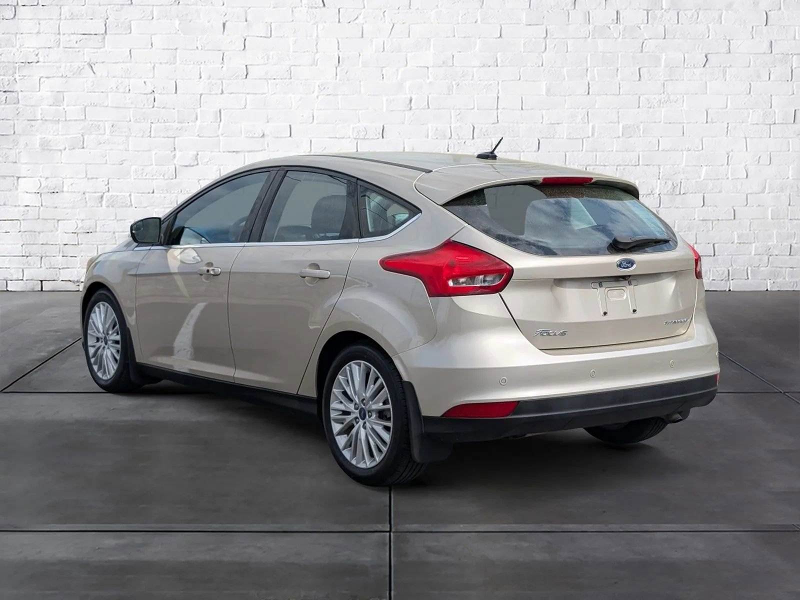 Used 2017 Ford Focus Titanium image 7