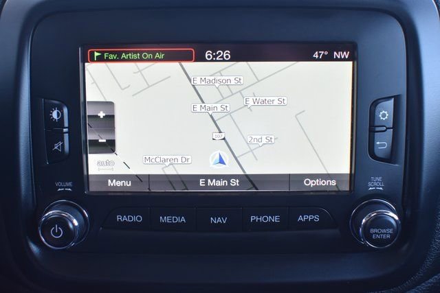 Used 2017 Jeep Renegade Limited image 22