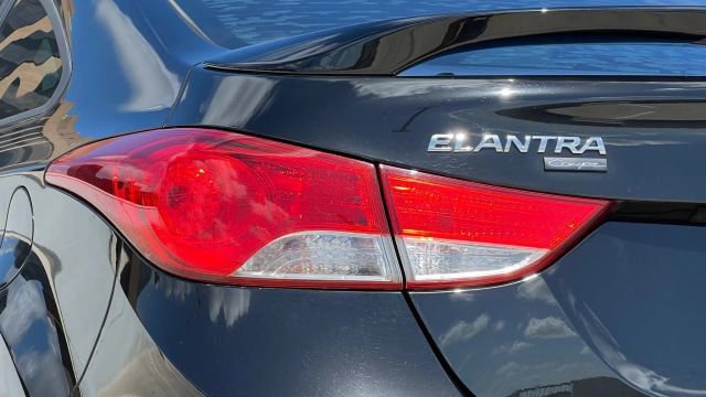 Used 2013 Hyundai Elantra image 88