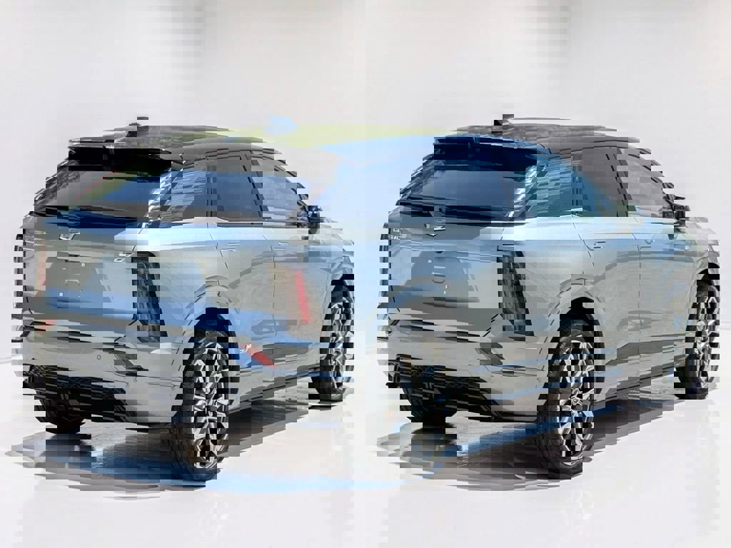 New 2026 Cadillac Optiq V AWD/4WD image 14