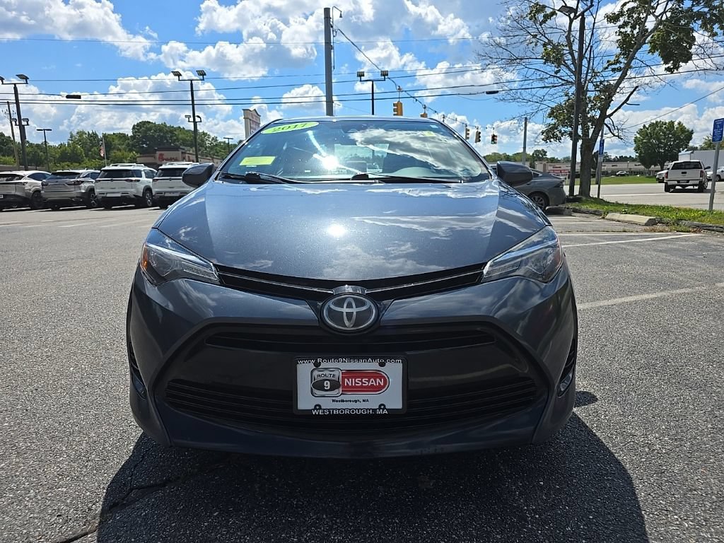 Used 2017 Toyota Corolla LE w/ Carpet Mat Package (TMS) FWD image 3