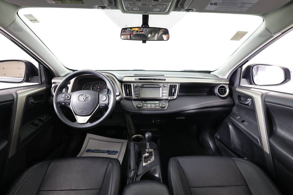 Used 2015 Toyota RAV4 XLE AWD/4WD image 27