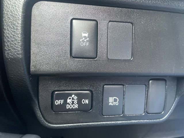 Used 2021 Toyota Tacoma SR AWD/4WD image 26