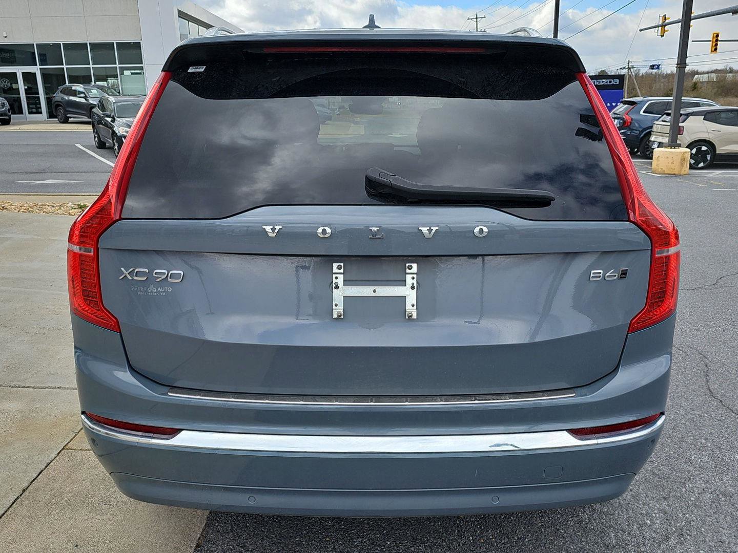 Used 2023 Volvo XC90 B6 Plus w/ Protection Package Premier image 5