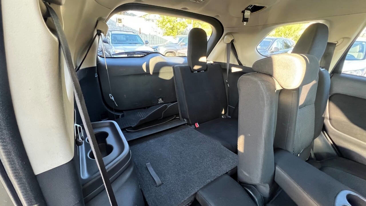 Used 2016 Mitsubishi Outlander SE image 16