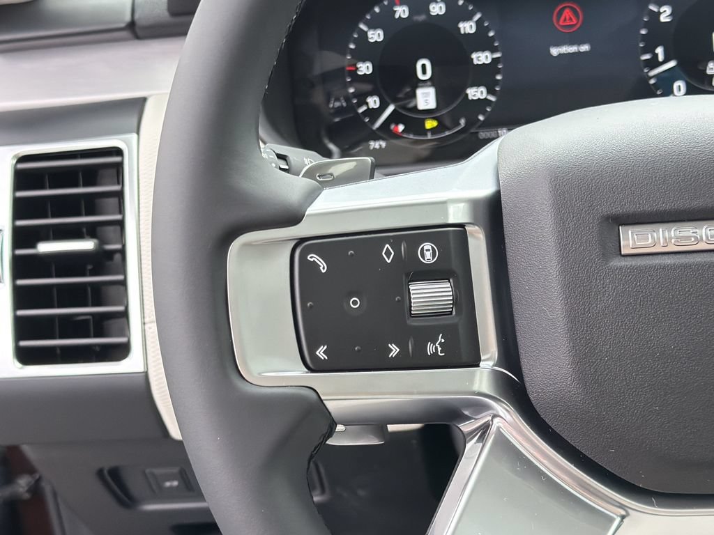New 2026 Land Rover Discovery Limited Edition AWD/4WD image 23