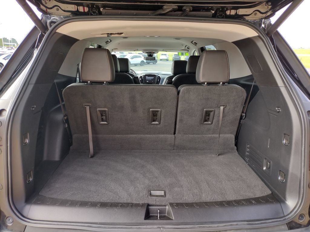 Used 2021 Chevrolet Traverse RS AWD/4WD image 18