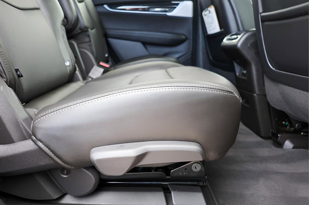 Used 2023 Cadillac XT6 Premium Luxury w/ Technology Package image 30