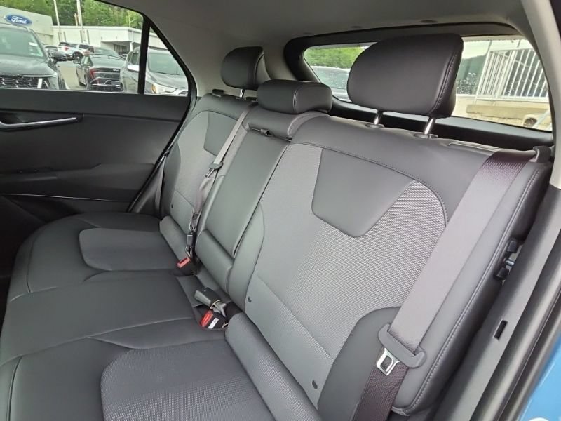 New 2026 Kia Niro Wind FWD image 21