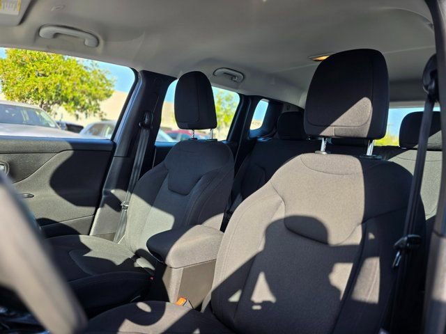 Used 2021 Jeep Renegade Sport image 16