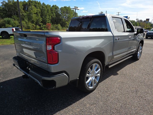 Used 2024 Chevrolet Silverado 1500 High Country AWD/4WD image 29