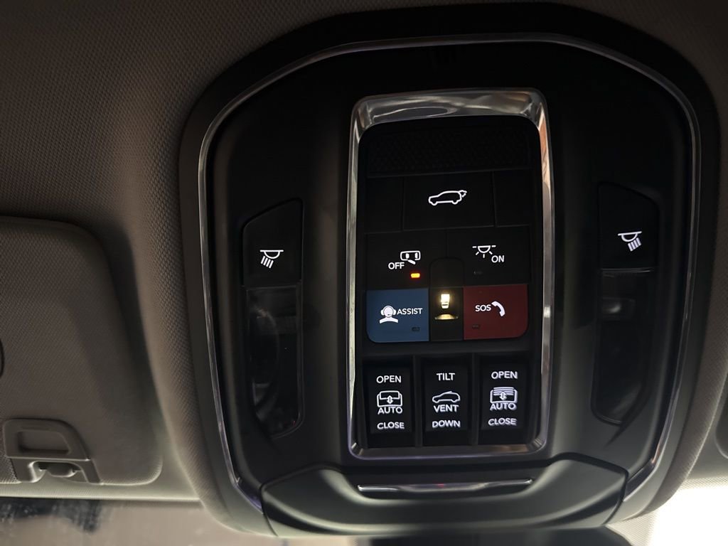 Used 2023 Jeep Grand Cherokee 4WD 4xe image 52