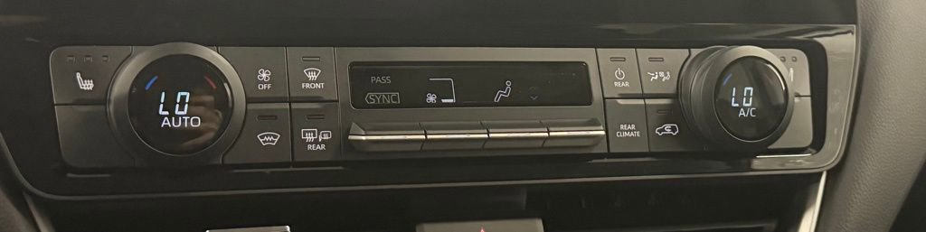 Used 2024 Toyota Grand Highlander XLE image 20