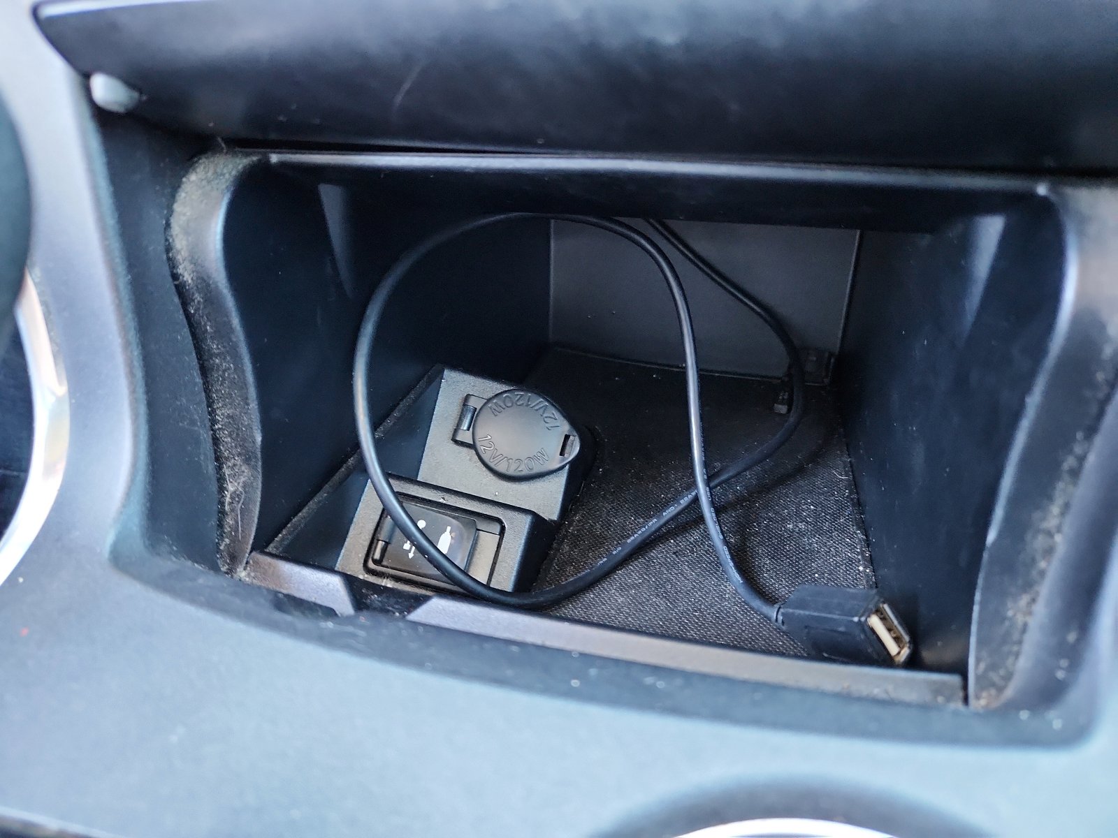 Used 2016 Toyota Camry XLE image 19