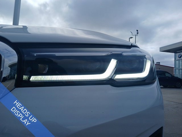 Used 2021 BMW 530i w/ Premium Package RWD image 4