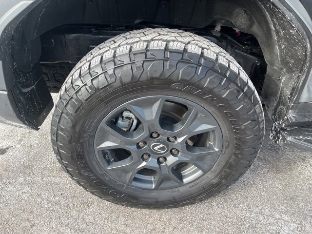 Used 2025 Lexus GX 550 image 38