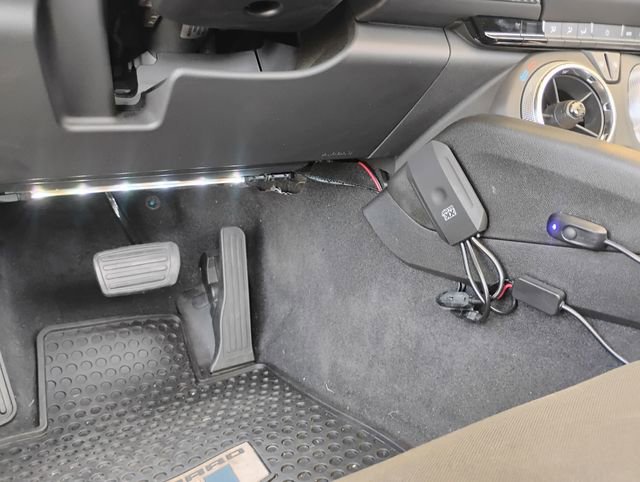 Used 2022 Chevrolet Camaro LT RWD image 15