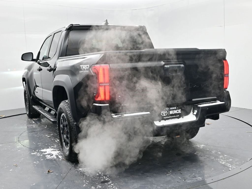 Used 2024 Toyota Tacoma TRD Off-Road image 6