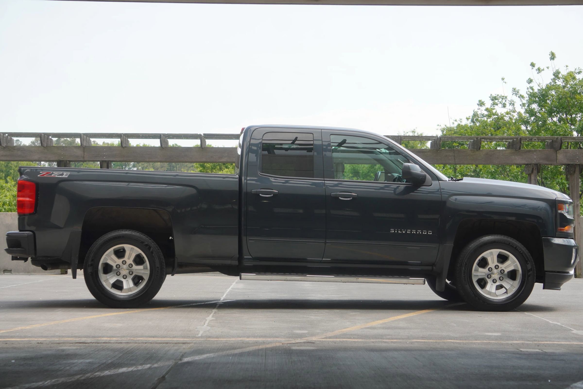 Used 2017 Chevrolet Silverado 1500 LT w/ All Star Edition AWD/4WD image 15