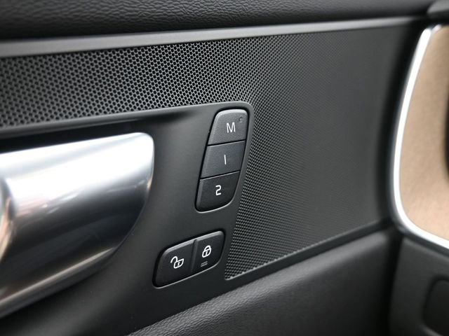 New 2026 Volvo XC60 T8 Plus w/ Protection Package Premier image 30