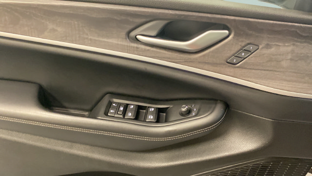 Used 2023 Jeep Grand Cherokee L Limited w/ Luxury Tech Group II AWD/4WD image 26