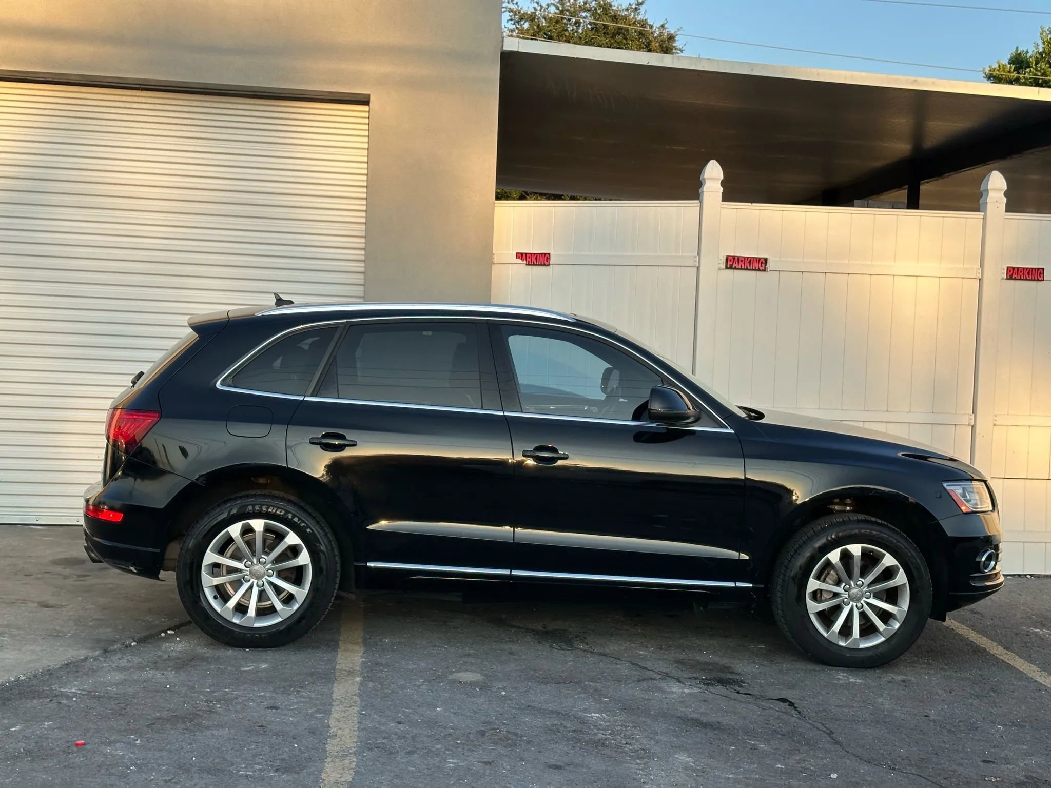 Used 2014 Audi Q5 2.0T Premium Plus w/ Premium Plus Package image 2