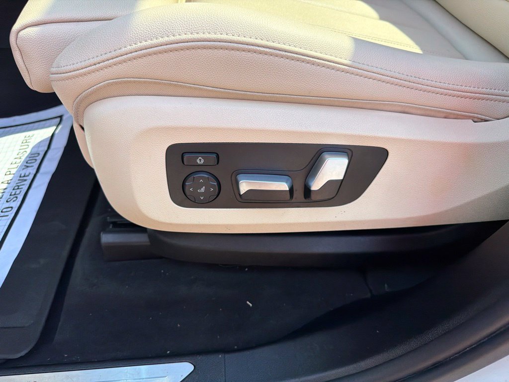 Used 2020 BMW X5 sDrive40i w/ Premium Package RWD image 23