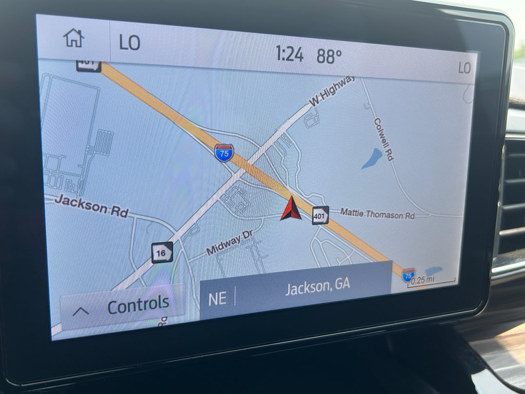 Used 2023 Ford Explorer Limited image 14