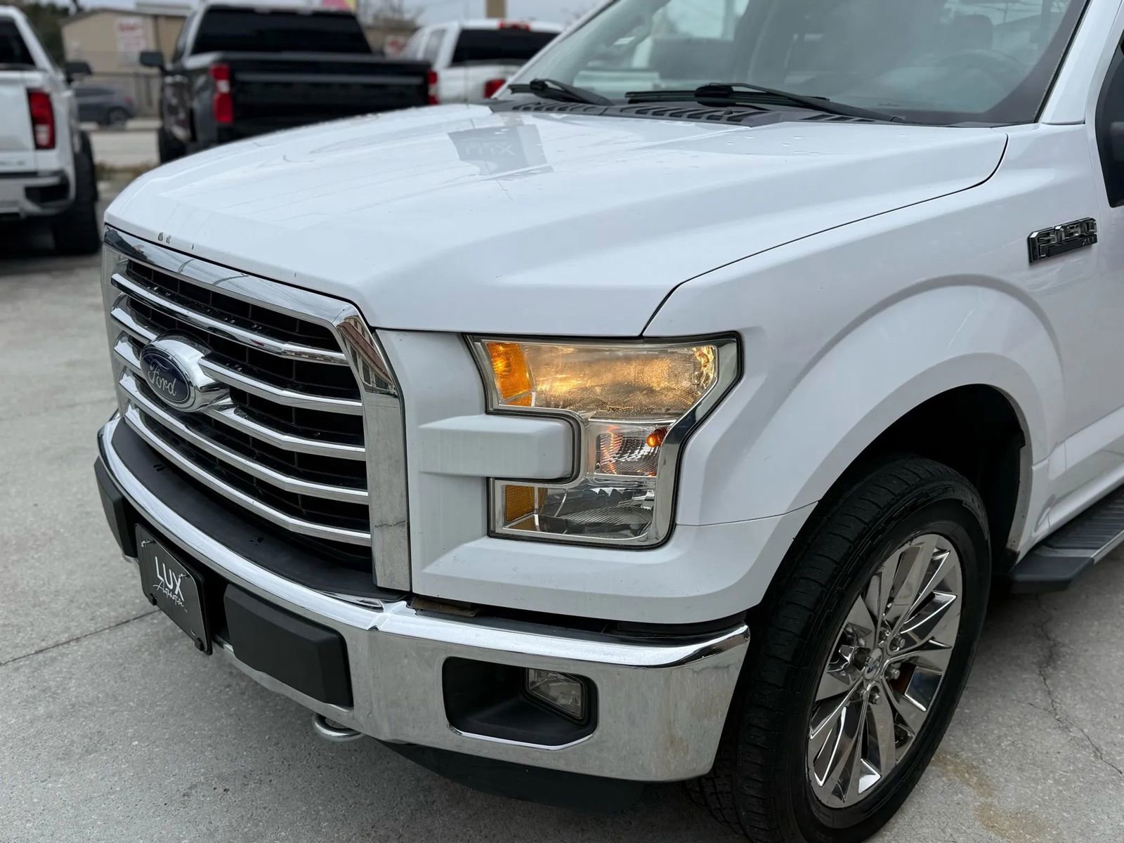 Used 2015 Ford F150 XLT w/ Equipment Group 302A Luxury AWD/4WD image 13