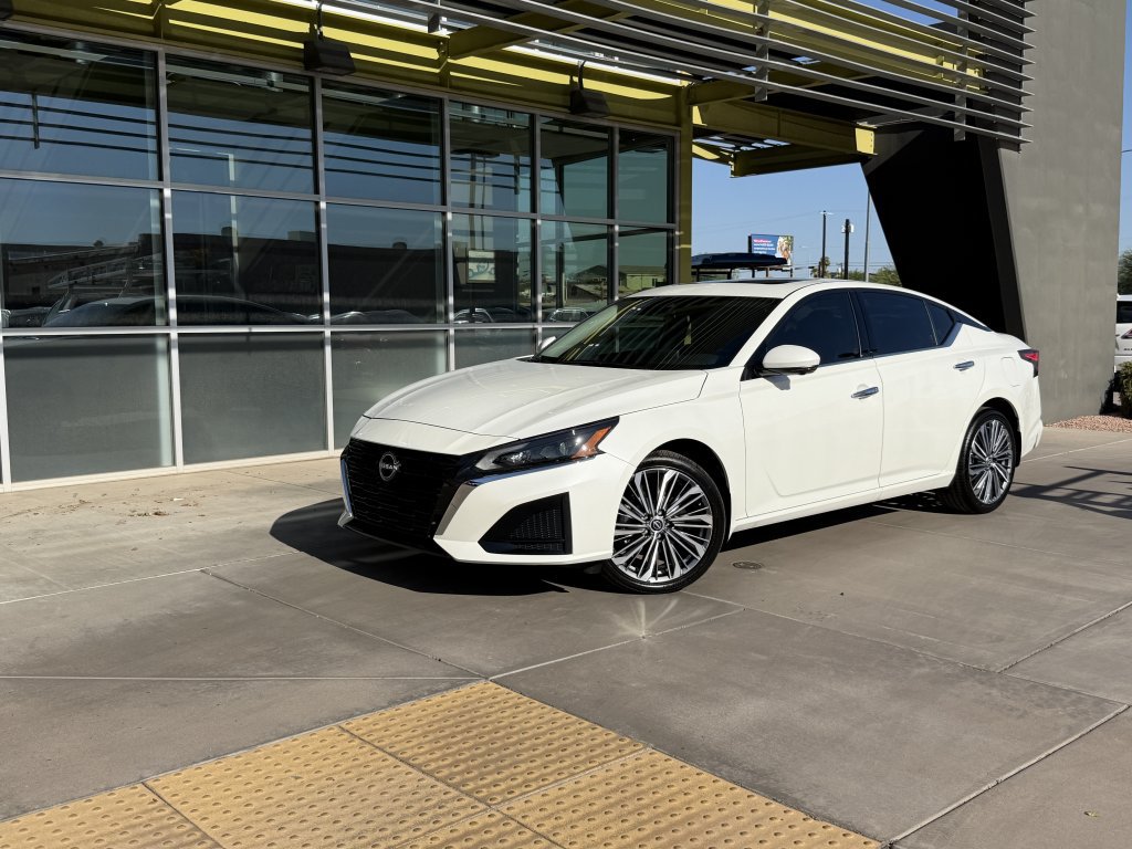 Used 2025 Nissan Altima 2.5 SL