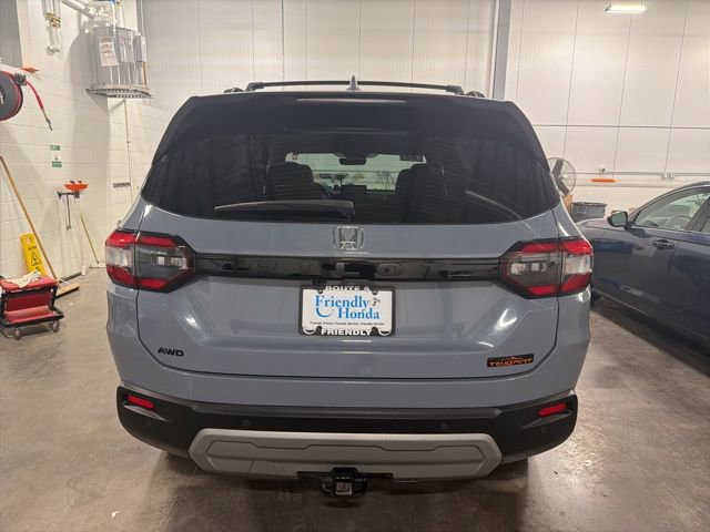 Used 2023 Honda Pilot TrailSport image 4